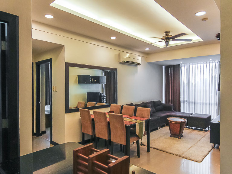 Twobedrooms condo unit for rent in Grand Hamptons BGC