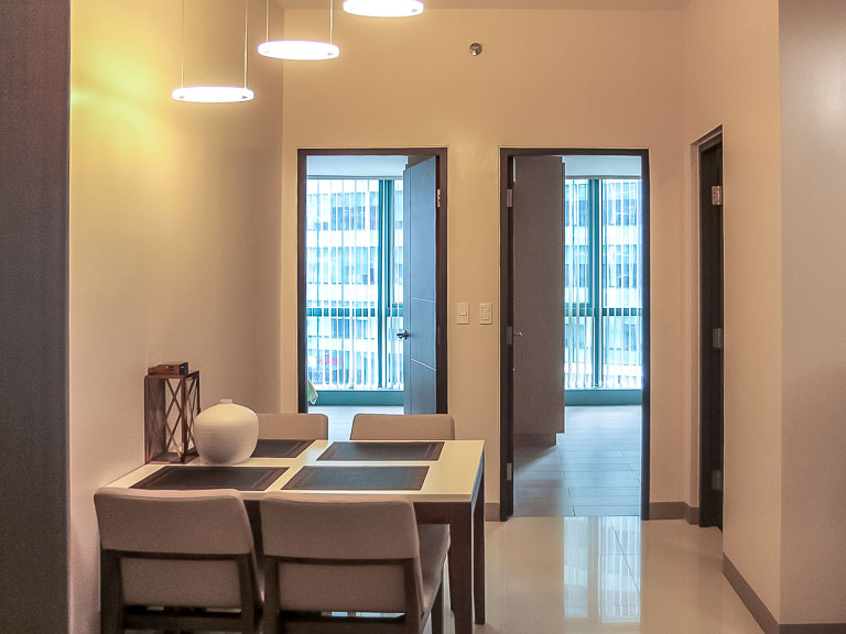 Two Bedrooms FF Condo Unit for rent in One Uptown Residence Uptown