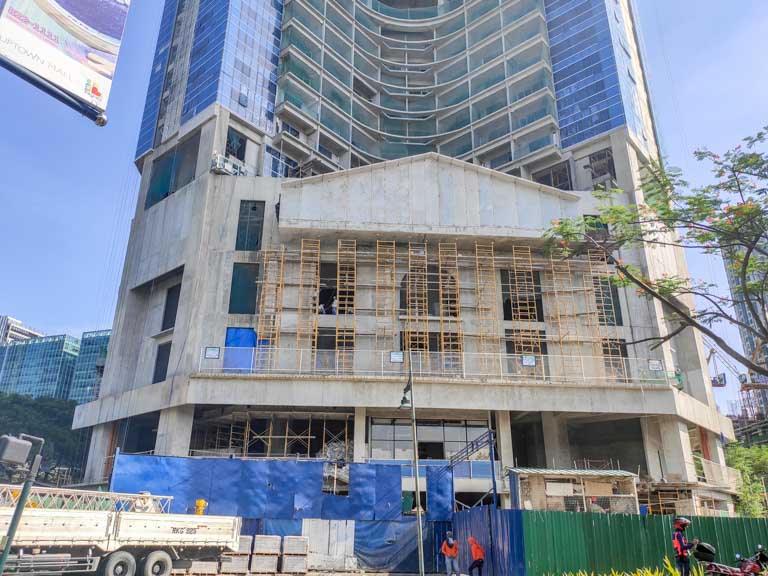 UPTOWN PARKSUITES Condos For Rent North BGC