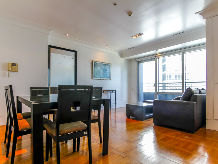 For Sale 1 bedroom condo apartment in One Mckinley Place, BGC Taguig