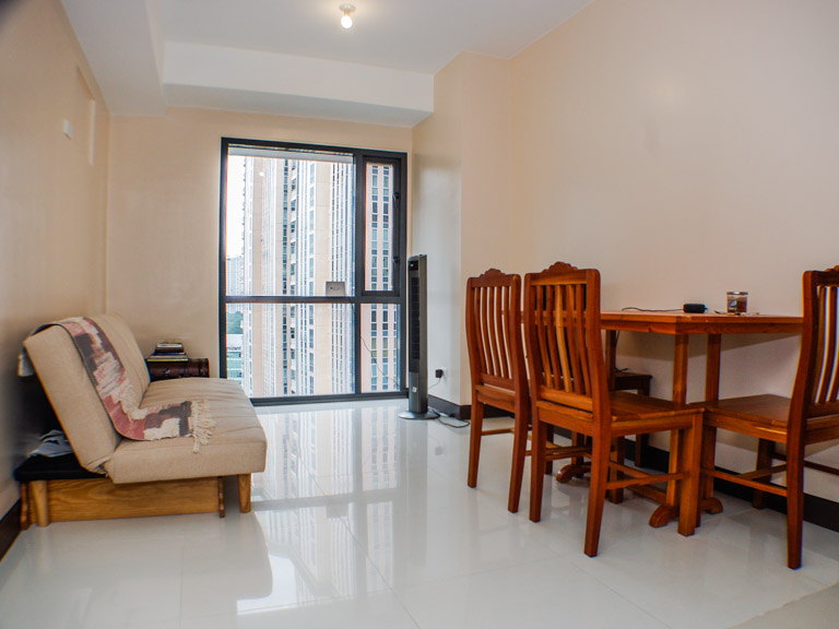 1BR condo apartment for sale in Viceroy BGC