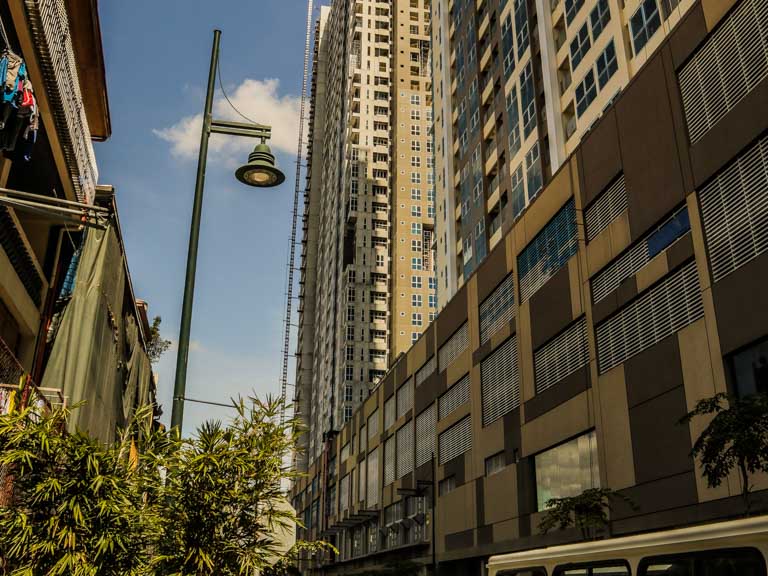 TIMES SQUARE WEST Condos For Rent North BGC