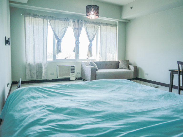 For Sale Studio type condo in Fairways Tower, BGC Taguig